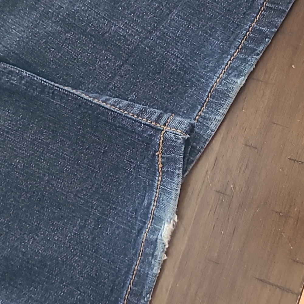 DKNY Dark Wash Bootcut Jeans Size 2R - Picture 6 of 6